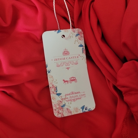 NWT Infinity Dress. Over 30 ways to wear ❤️ - Picture 2 of 3